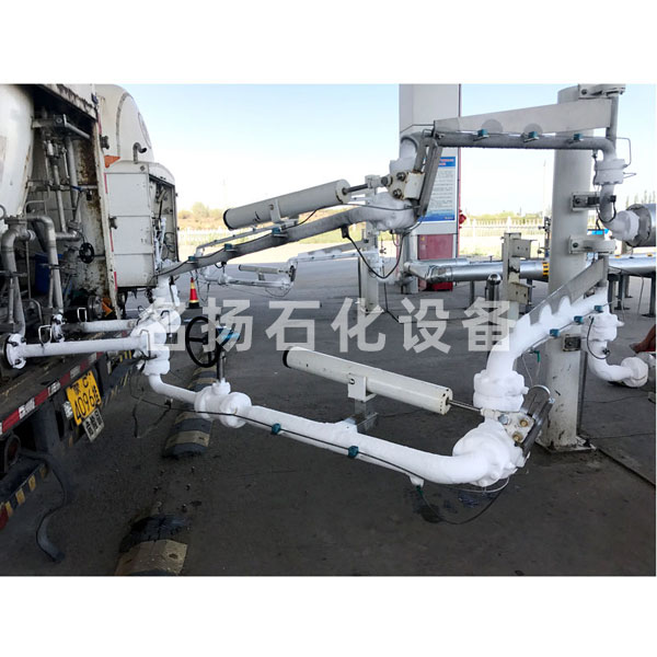 低温<a href='#' title='鹤管'>鹤管</a>使用现场3